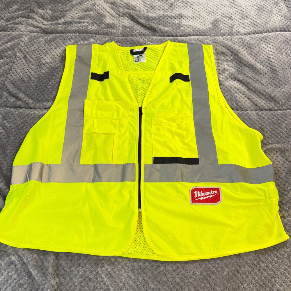 Milwaukee High Visibility Safety Vest Lime Yellow Mesh Type R Class 2 48-73-5022